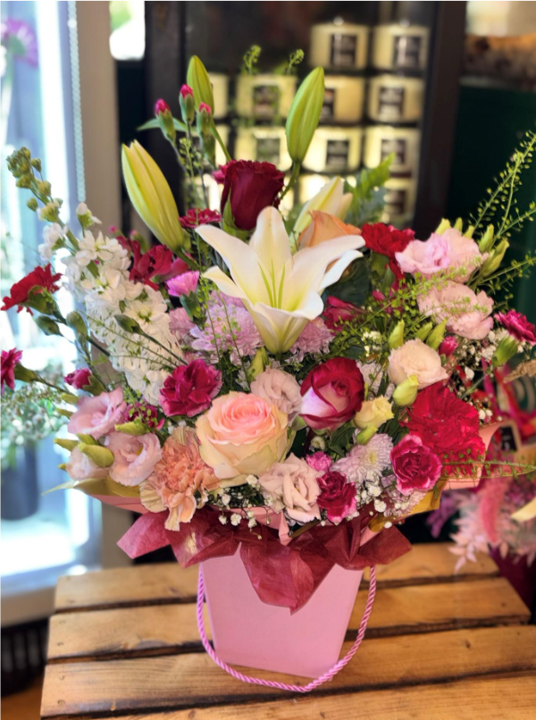 Flower box – kompozycja florystyczna w pudełku